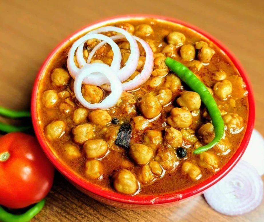 Chana Bhatura