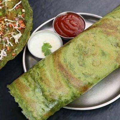 Dhaniya Dosa And Dhaniya Vada
